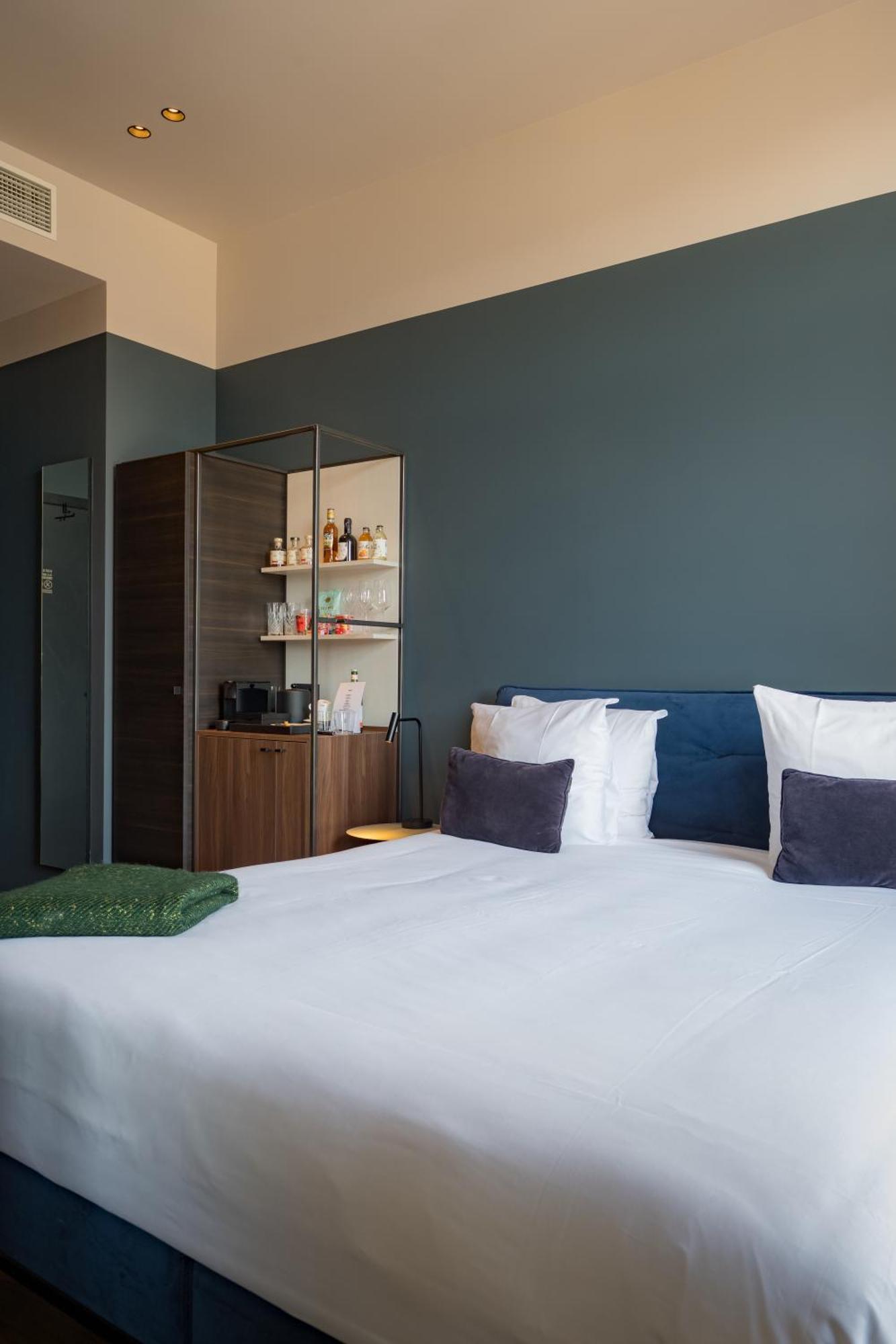 U Eat & Sleep Antwerp Hotel Eksteriør billede