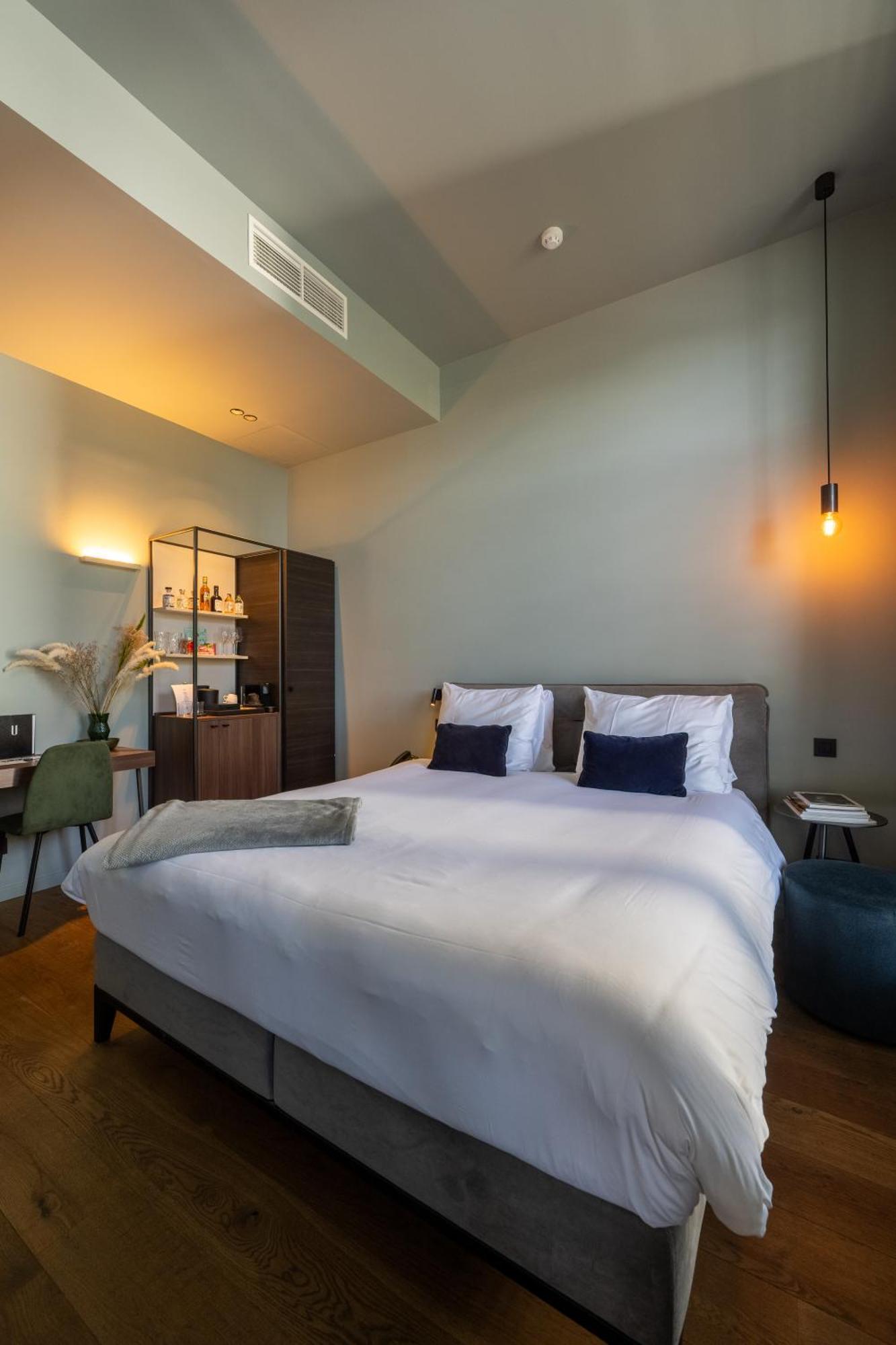 U Eat & Sleep Antwerp Hotel Eksteriør billede